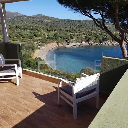 Apartment Accu Is Prezzus D Fronte Mare Villasimius