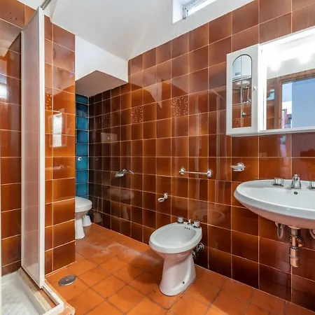 Apartment Accu Is Prezzus D Fronte Mare *