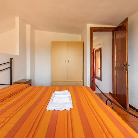 Accu Is Prezzus D Fronte Mare Apartment Villasimius