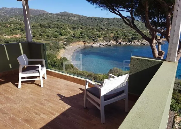 Lejlighed Accu Is Prezzus D Fronte Mare Villasimius