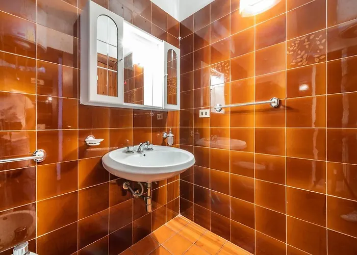 Accu Is Prezzus D Fronte Mare *