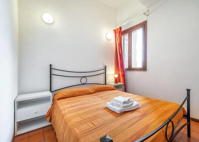 Accu Is Prezzus D Fronte Mare Apartment *